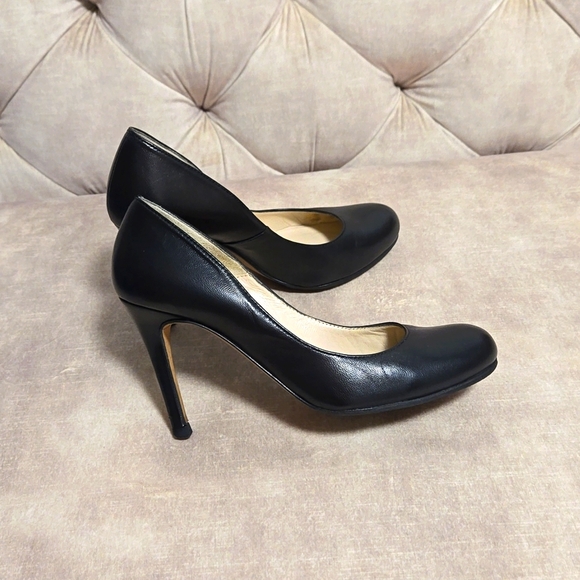 L.K.Bennett London Harper heels/pumps, black leather, size EU 35/US 5. - Picture 2 of 6